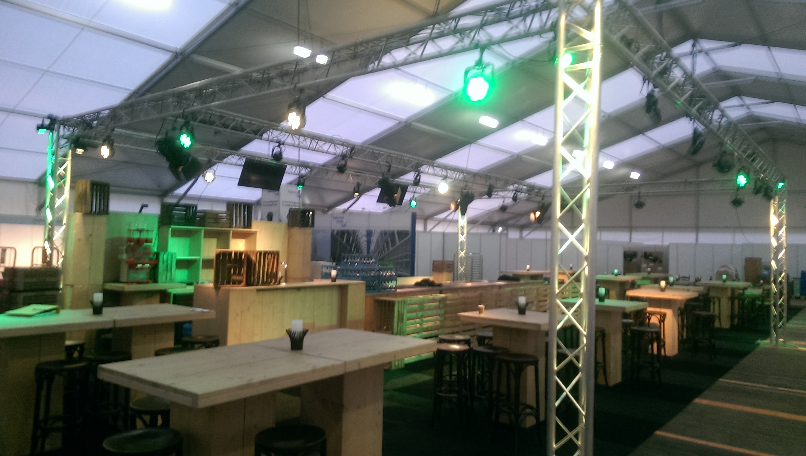 Beurs verlichting/aankleding, oppervlakte 10x8mtr